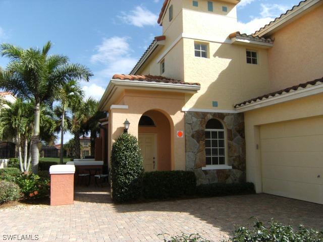 8501 Via Garibaldi Cir. #201, Estero, FL