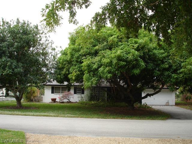 5081 Starfish Ave., Naples, FL