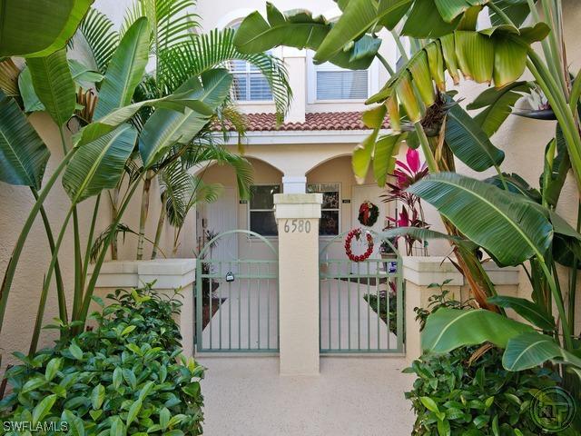 6580 Huntington Lakes Cir. #101, Naples, FL