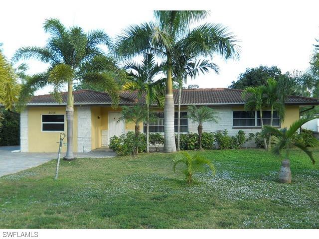 2058 44th Ter., Naples, FL