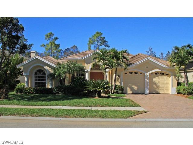 2881 Lone Pine Ln., Naples, FL 34119