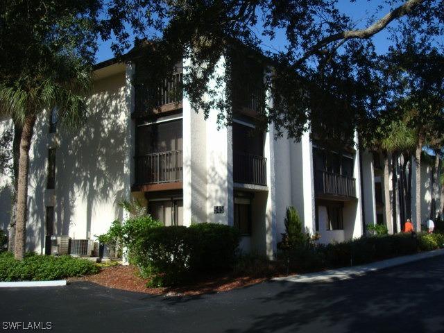 545 Lake Louise Cir., Naples, FL
