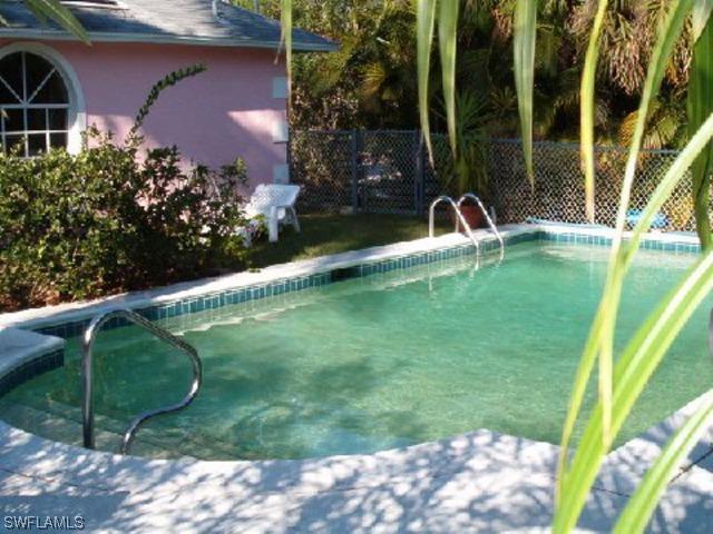 598 98th Ave., Naples, FL