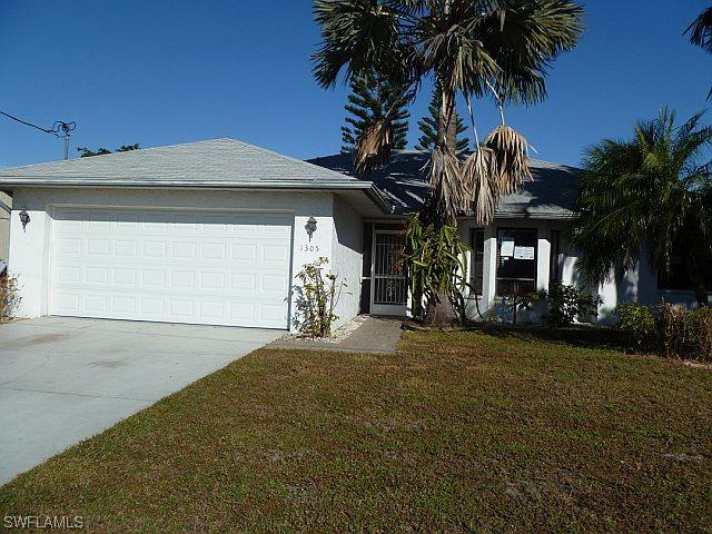 1305 Granada Blvd., Naples, FL 34103