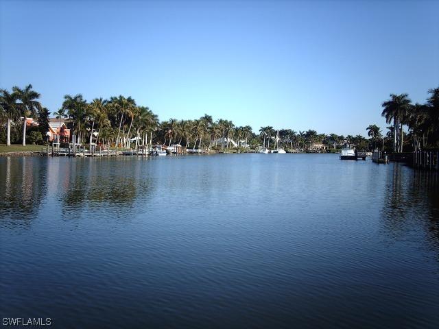 1001 Spyglass Ln., Naples, FL 34102