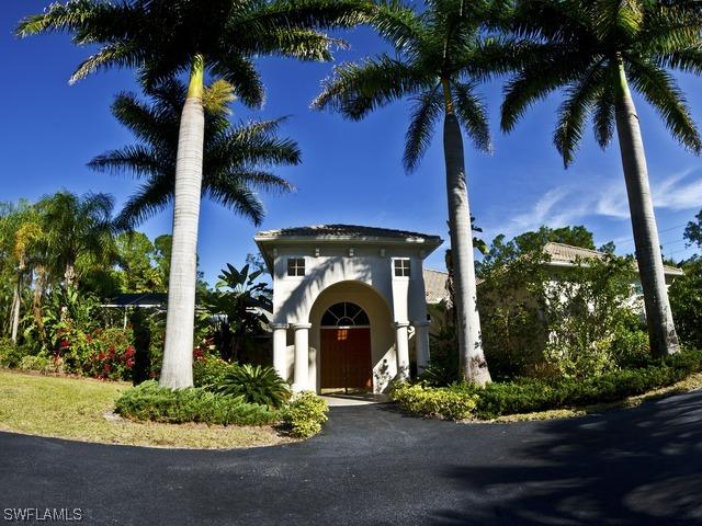 4055 1st Ave., Naples, FL 34119