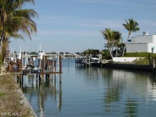 451 Renard Ct., Marco Island, FL