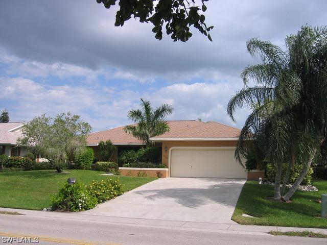 1747 Sandpiper St., Naples, FL