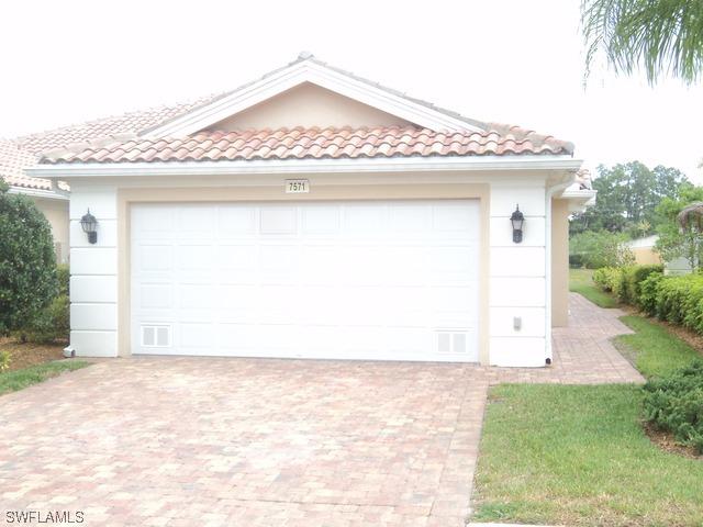 7628 Rozzini Ln., Naples, FL 34114