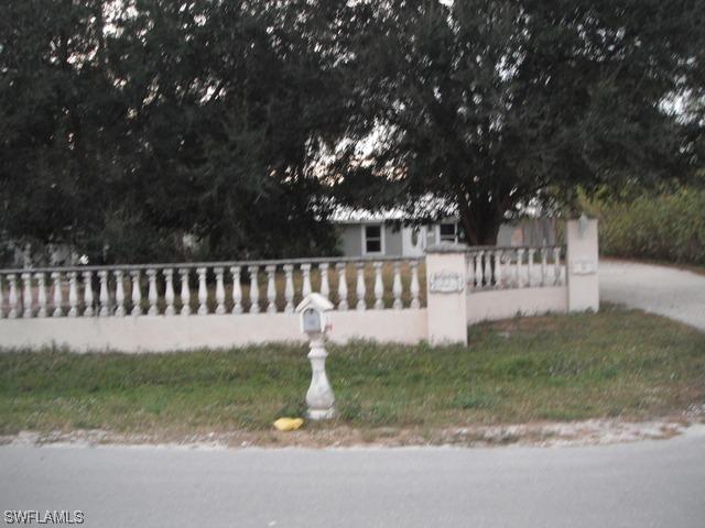 131 12th St., Naples, FL 34120