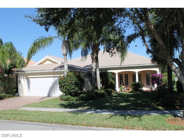 3925 Upolo Ln., Naples, FL 34119