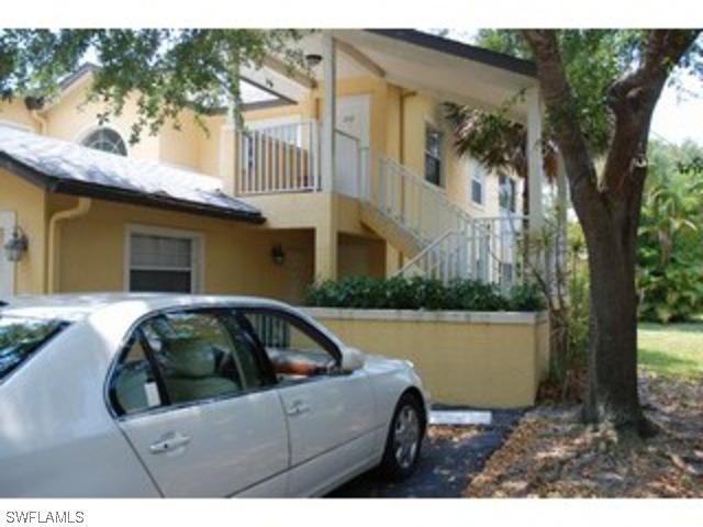 9621 Crescent Garden Dr. #202, Naples, FL 34109