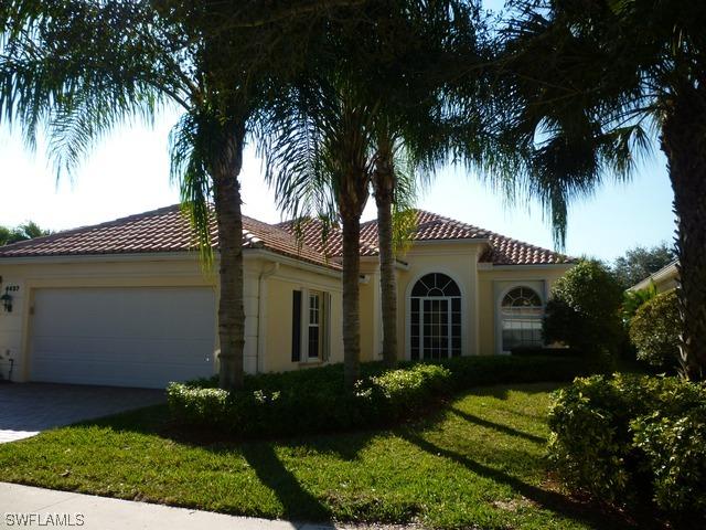4437 Prescott Ln., Naples, FL