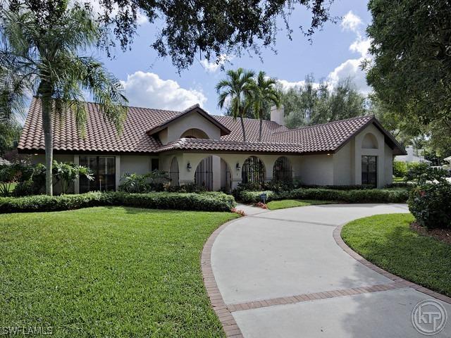 813 Knollwood Ct., Naples, FL