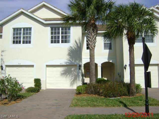 973 Hampton Cir., Naples, FL 34105