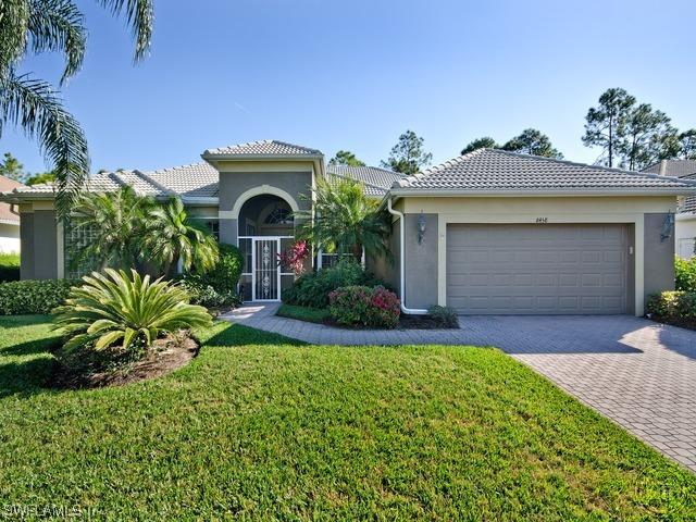 8458 Gleneagle Way, Naples, FL