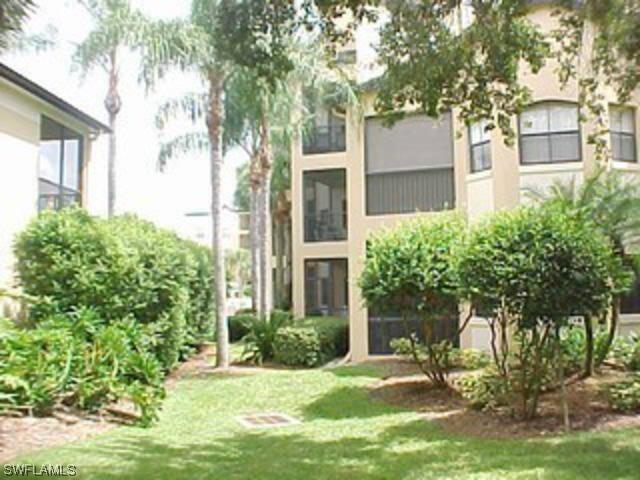 155 Vintage Cir., Naples, FL