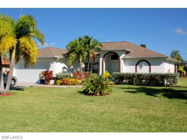 3753 1st Pl., Cape Coral, FL 33904