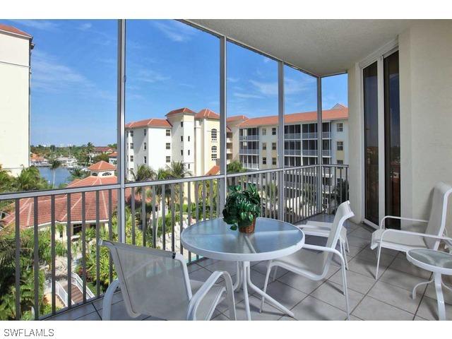 470 Launch Cir., Naples, FL