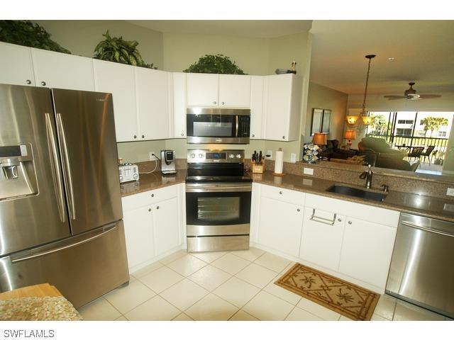 3035 Horizon Ln. #2204, Naples, FL 34109