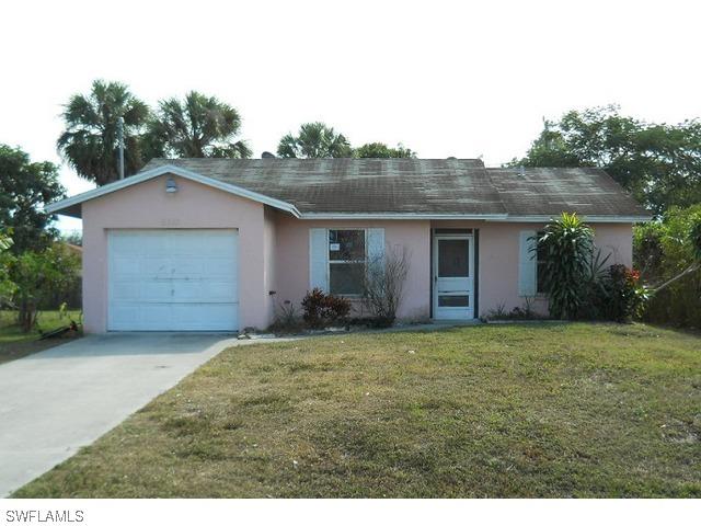 5310 Caldwell St., Naples, FL 34113