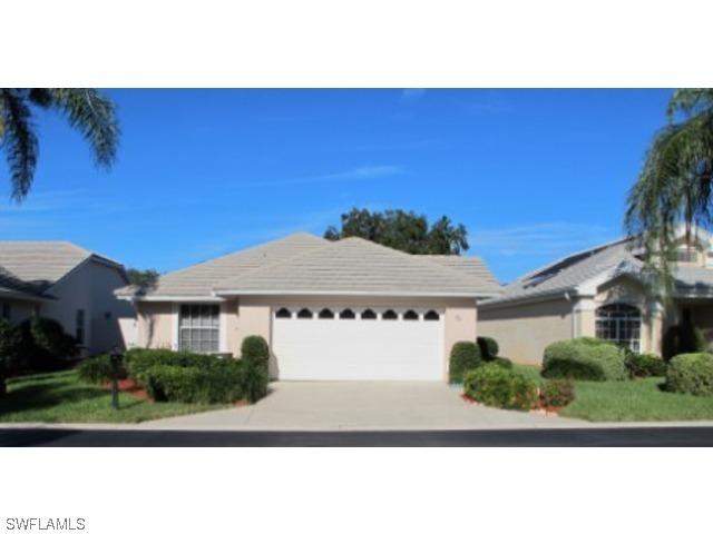 68 Fountain Cir., Naples, FL