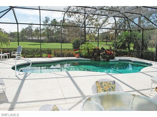 727 Courtside Dr., Naples, FL