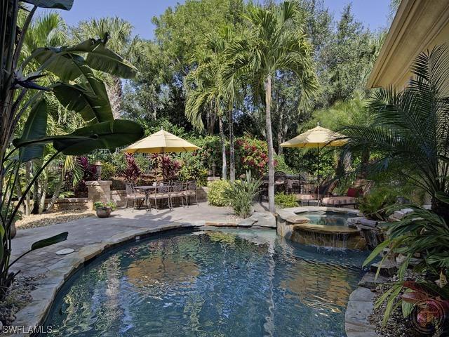 15627 Villoresi Way, Naples, FL 34110