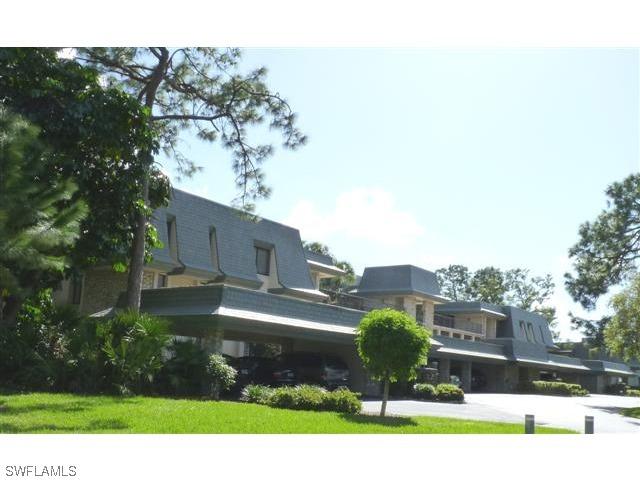 632 Wildwood Ln., Naples, FL