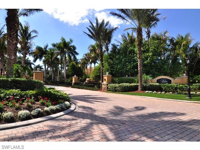 2621 Estrella Ct. #103, Naples, FL 34109