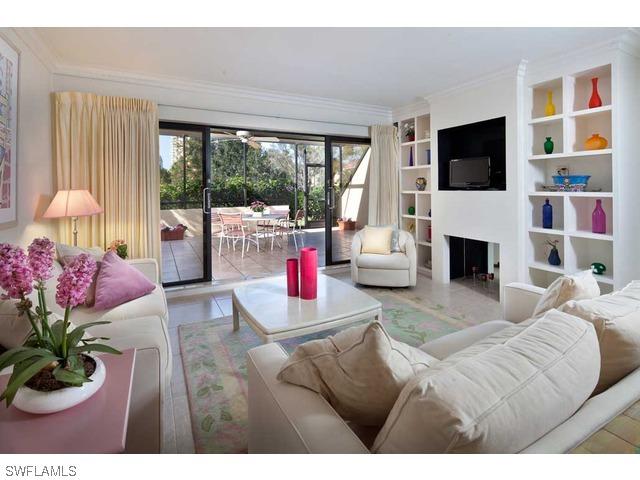 6320 Pelican Bay Blvd. #T-4, Naples, FL