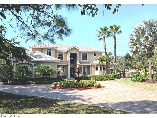 9099 The Ln., Naples, FL 34109