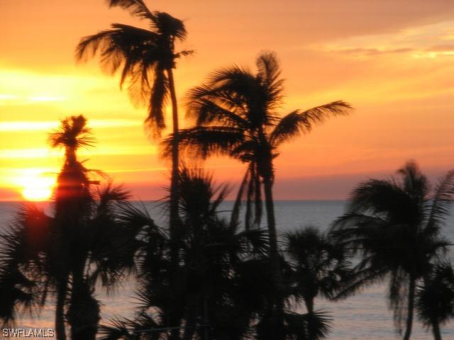 10482 Gulfshore Dr. #221, Naples, FL 34108