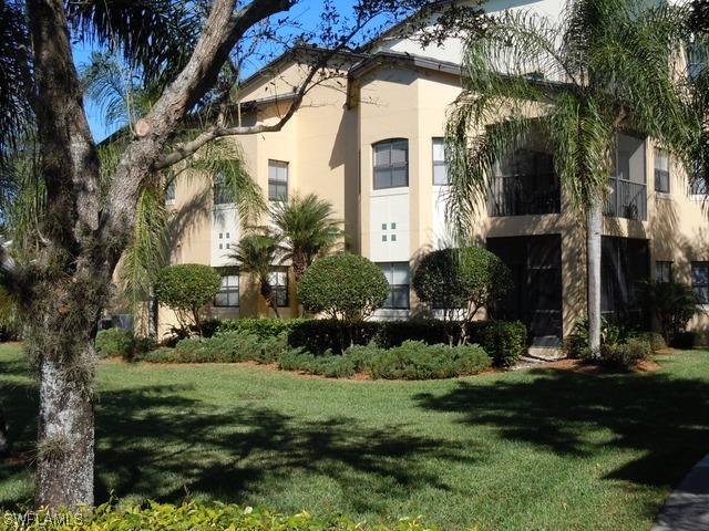 195 Vintage Cir. #105, Naples, FL