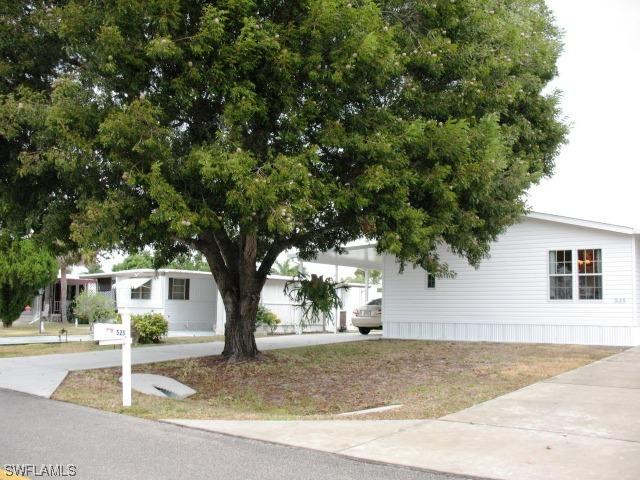 525 Menton Ln., Naples, FL