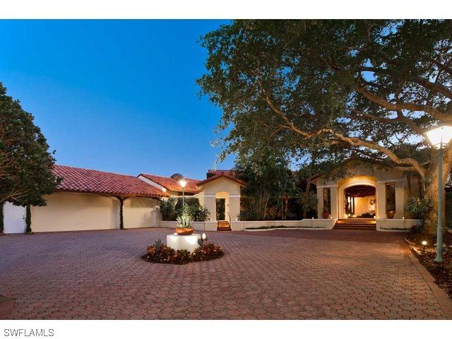 4100 Gulf Shore Blvd., Naples, FL 34103