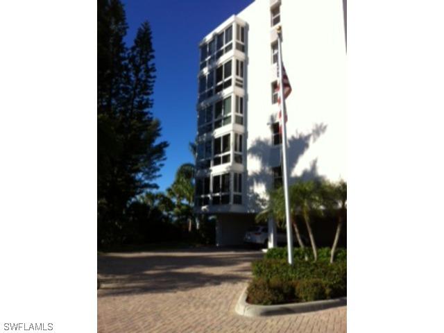 2121 Gulf Shore Blvd., Naples, FL