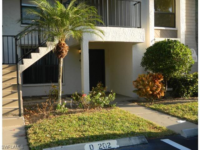 1228 Commonwealth Cir., Naples, FL