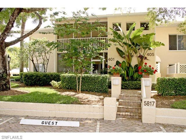 5817 Glencove Dr. #401, Naples, FL