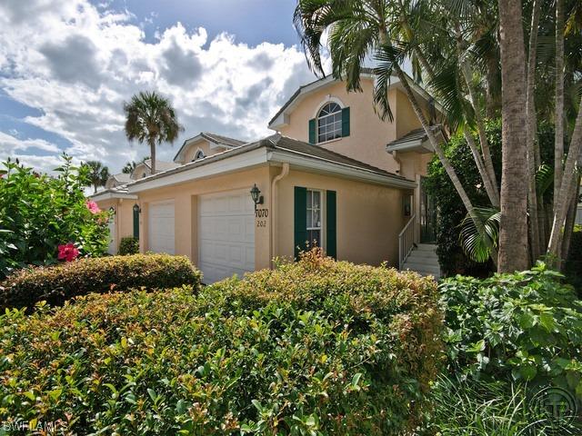 7070 Barrington Cir., Naples, FL