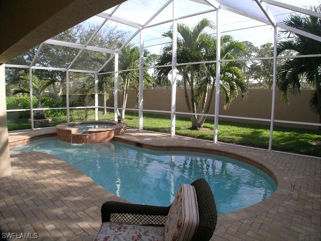 6042 Westbourgh Dr., Naples, FL