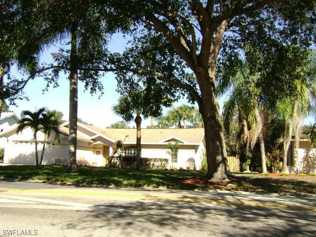 2487 River Reach Dr., Naples, FL 34104