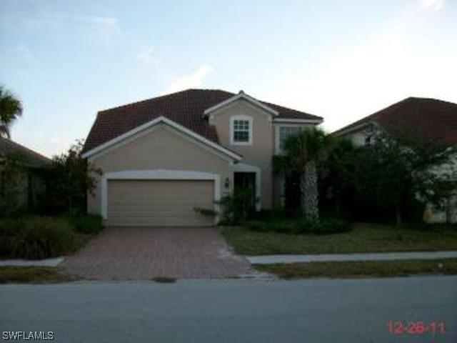 2018 Fairmont Ln., Naples, FL 34120