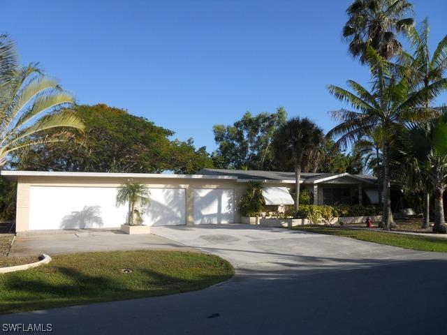 1009 29th Ave., Naples, FL 34103