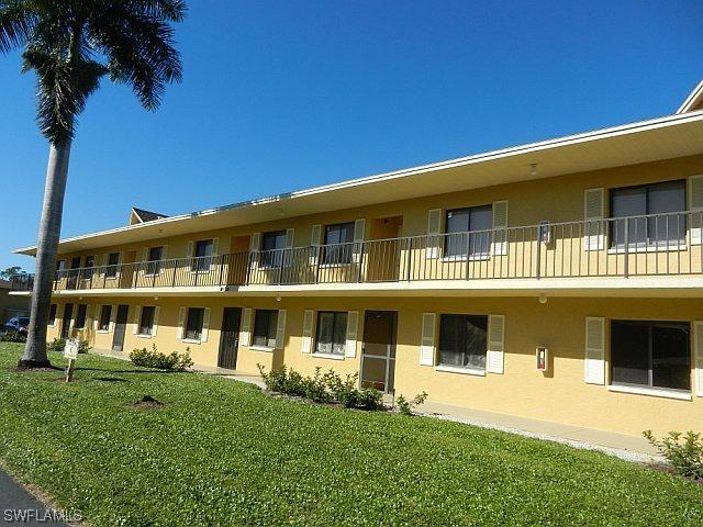 1211 Rosemary Ct., Naples, FL