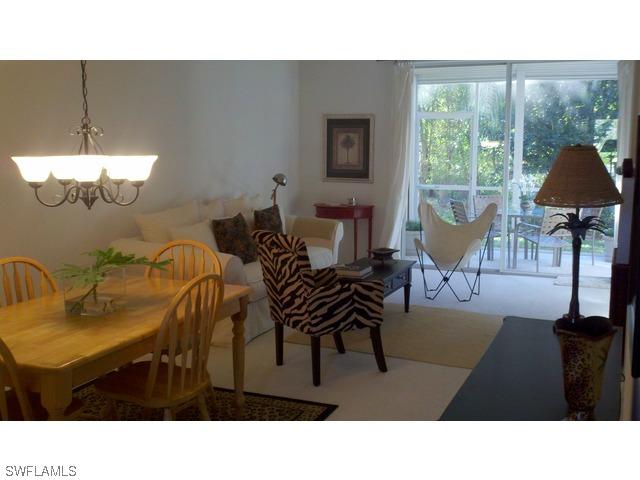 6655 Huntington Lake Cir. #102, Naples, FL 34119