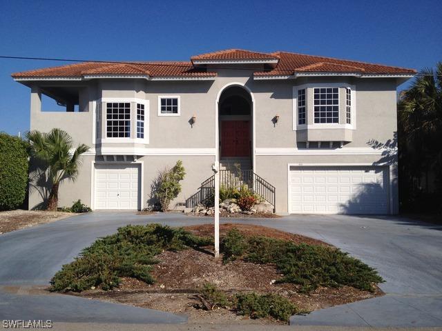 403 Oak Ave., Naples, FL 34108