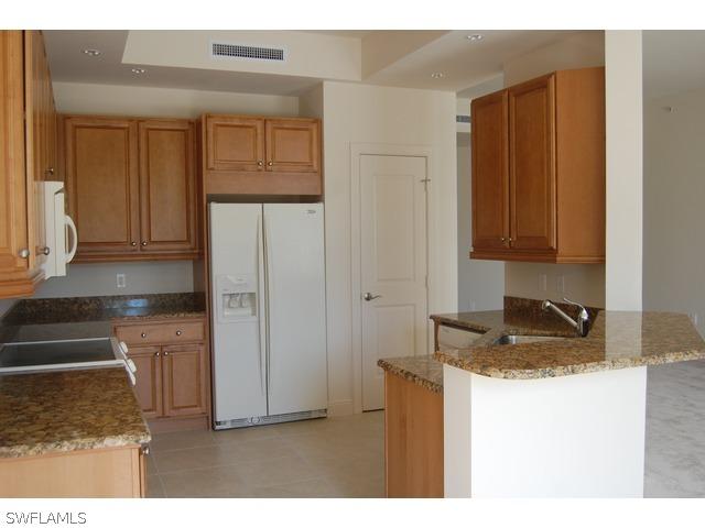 4182 Bay Beach Ln. #725, Fort Myers Beach, FL 33931