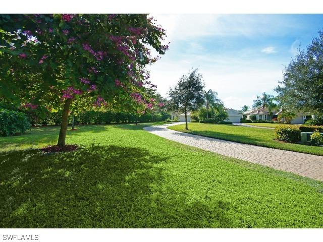 422 Palo Verde Dr., Naples, FL 34119