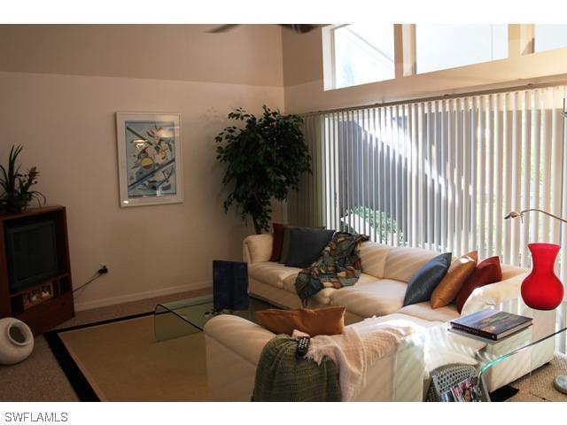 2880 Citrus Lake Dr. #Q-202, Naples, FL